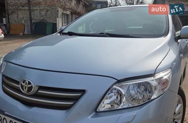 Седан Toyota Corolla 2008 в Львові