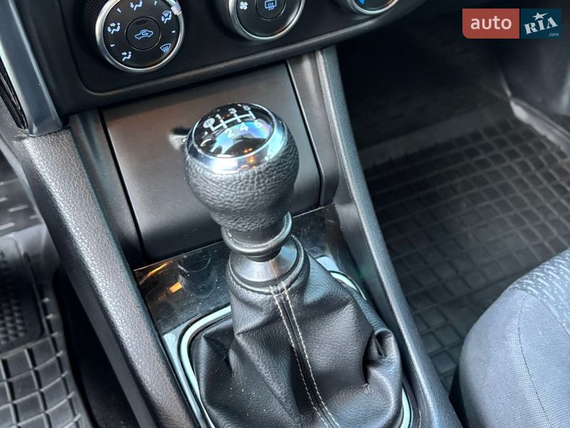 Седан Toyota Corolla 2017 в Миколаєві