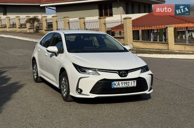 Седан Toyota Corolla 2021 в Киеве