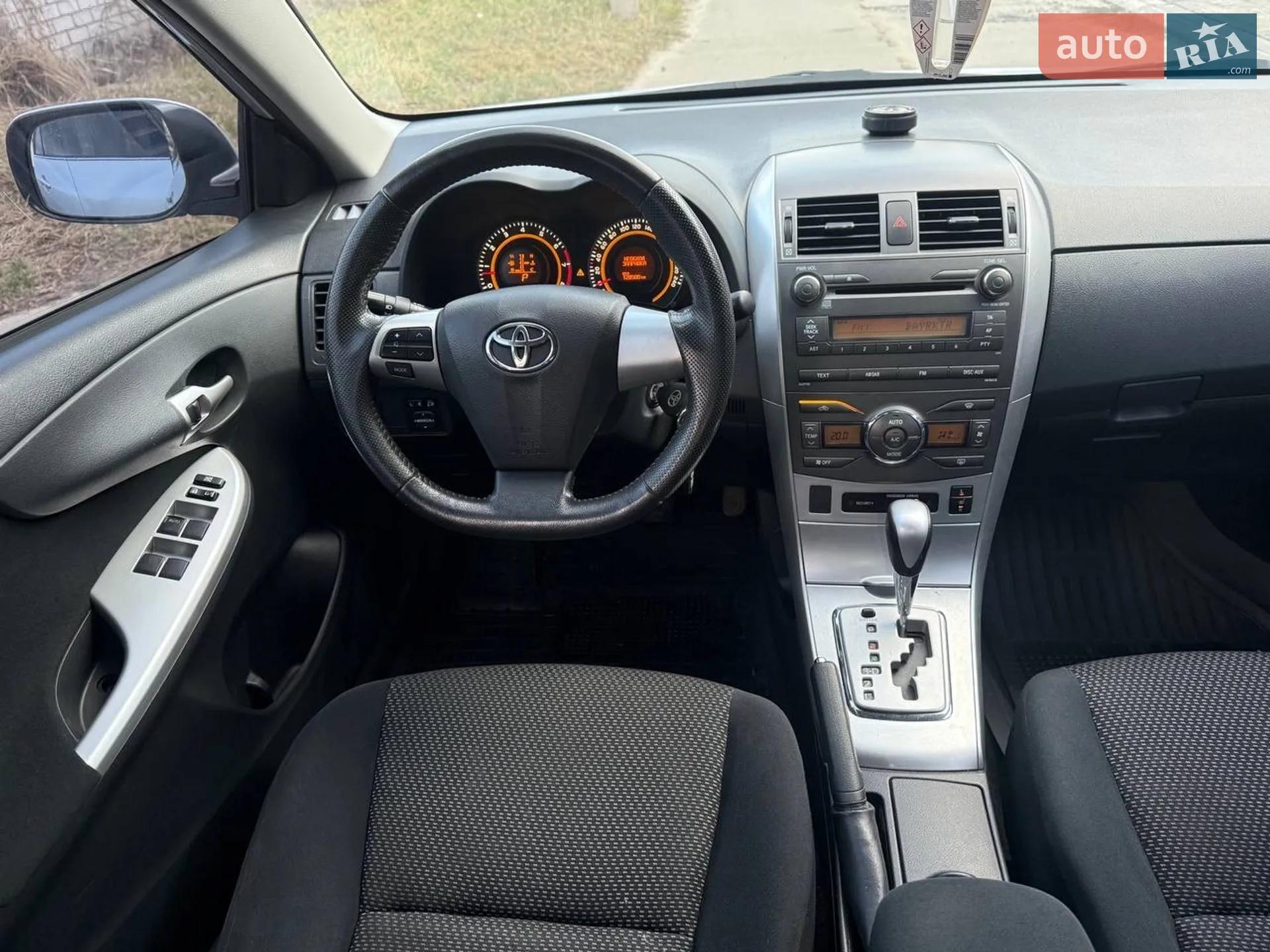 2012 Toyota Corolla - мініатюра 17
