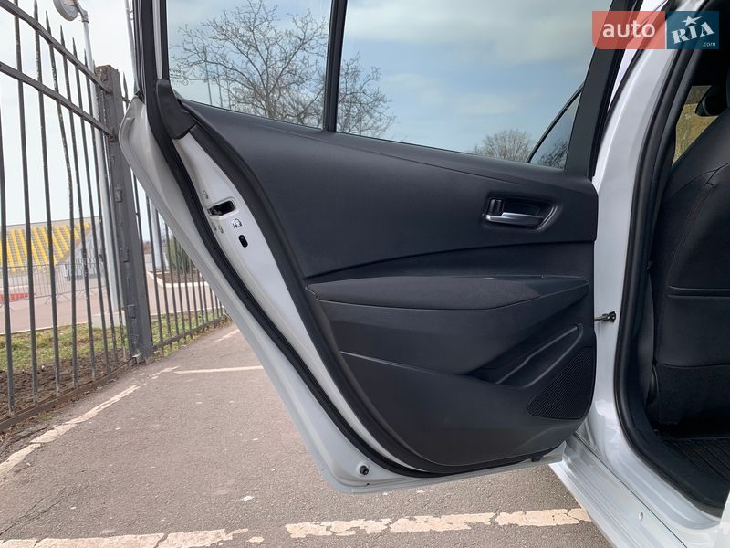 Седан Toyota Corolla 2021 в Кривом Роге