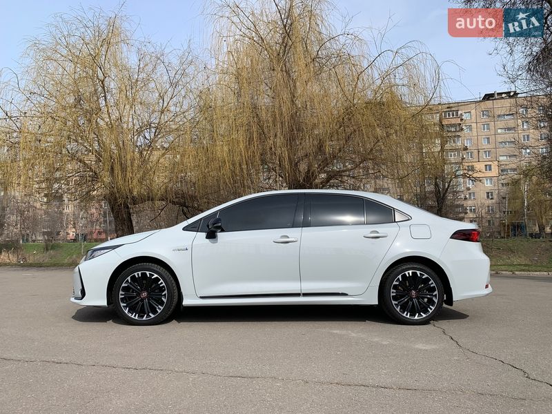 Седан Toyota Corolla 2021 в Кривом Роге