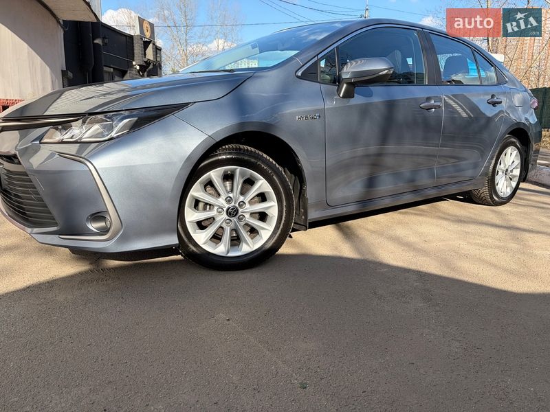 Седан Toyota Corolla 2021 в Києві