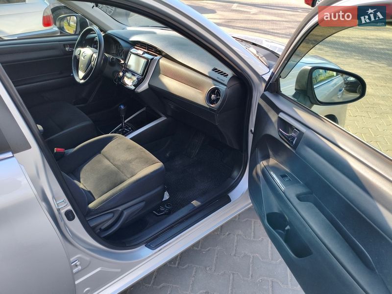 Универсал Toyota Corolla 2016 в Киеве