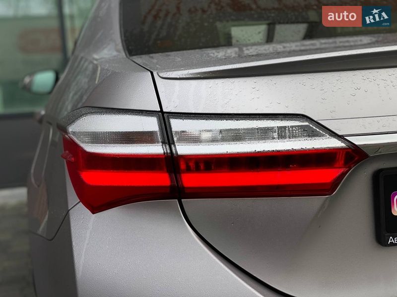 Седан Toyota Corolla 2017 в Киеве фото 13 Седан Toyota Corolla 2017 в Киеве