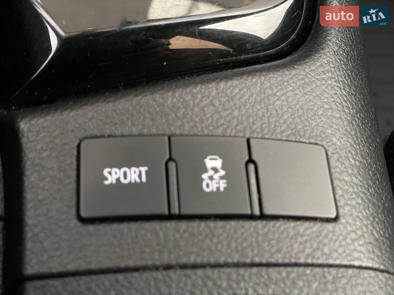 Седан Toyota Corolla 2017 в Киеве фото 40 Седан Toyota Corolla 2017 в Киеве