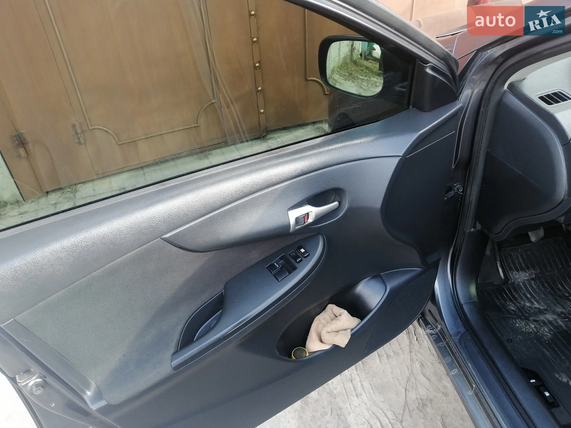 2011 Toyota Corolla - мініатюра 12