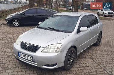 Хэтчбек Toyota Corolla 2004 в Буче