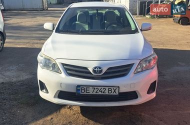 Седан Toyota Corolla 2010 в Миколаєві