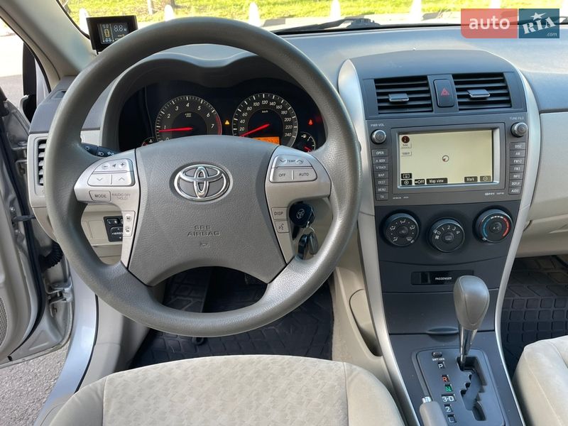 Седан Toyota Corolla 2008 в Киеве