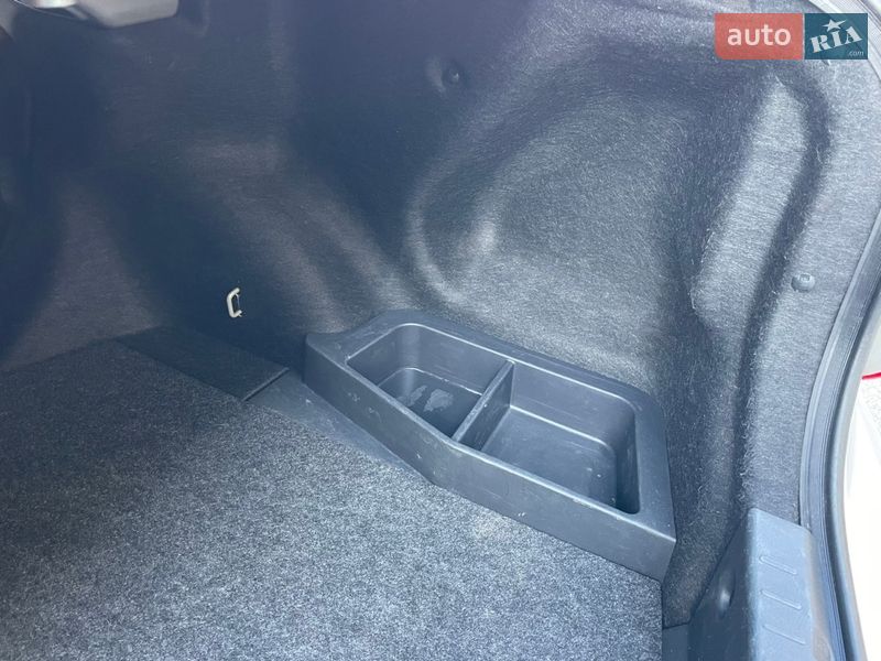 Седан Toyota Corolla 2008 в Киеве