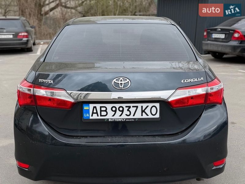 Седан Toyota Corolla 2013 в Вінниці