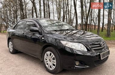 Седан Toyota Corolla 2008 в Охтирці