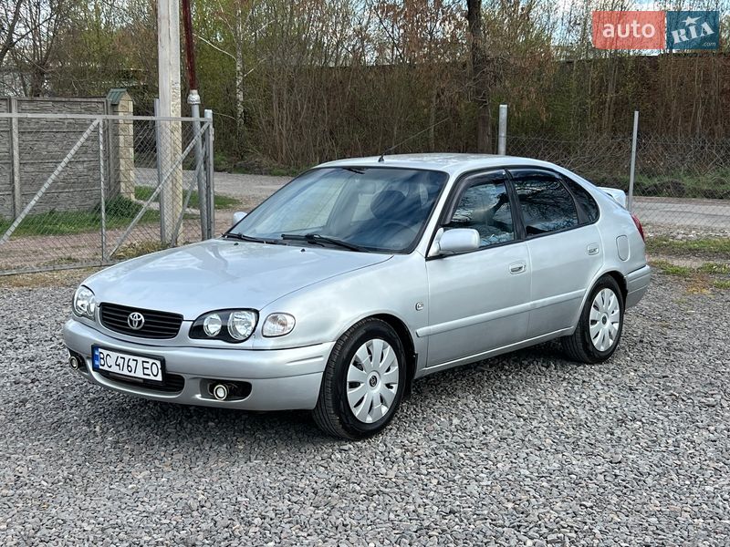 Toyota Corolla 2000