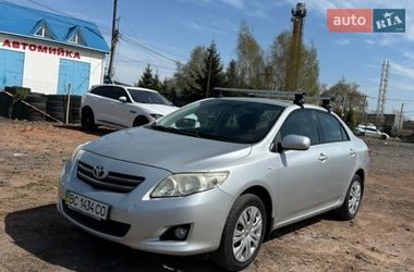 Седан Toyota Corolla 2008 в Нововолинську