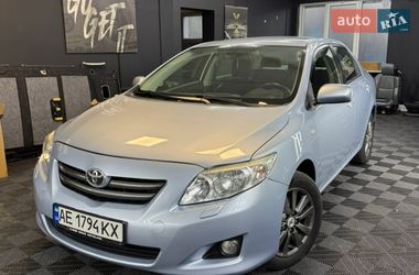 Седан Toyota Corolla 2008 в Днепре