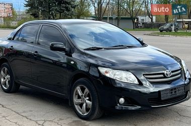Седан Toyota Corolla 2009 в Жовтих Водах