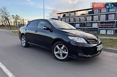 Седан Toyota Corolla 2013 в Славуті
