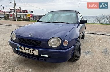 Седан Toyota Corolla 1999 в Одессе