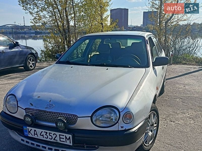Toyota Corolla 1999