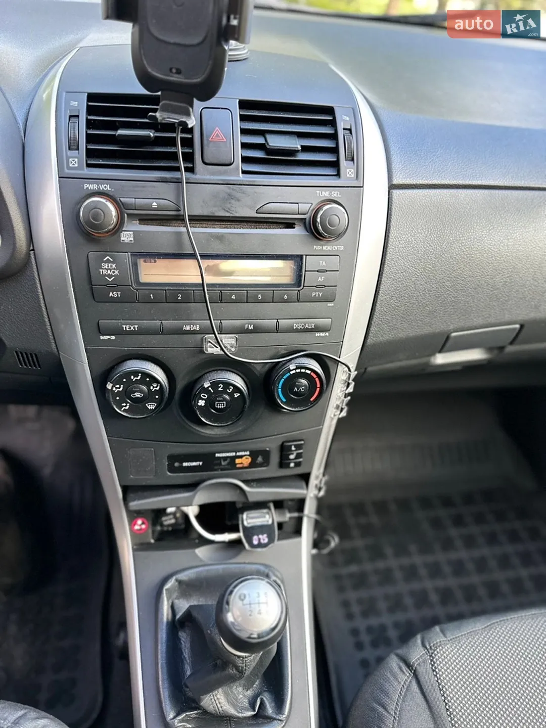 2011 Toyota Corolla - мініатюра 13