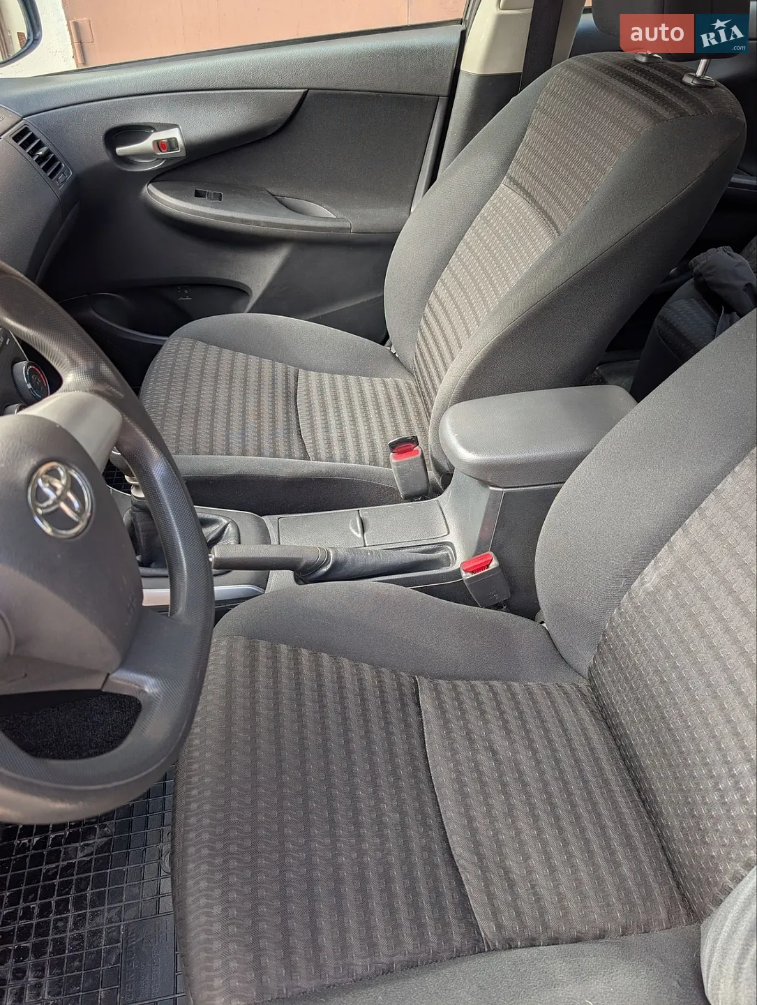2010 Toyota Corolla - мініатюра 33