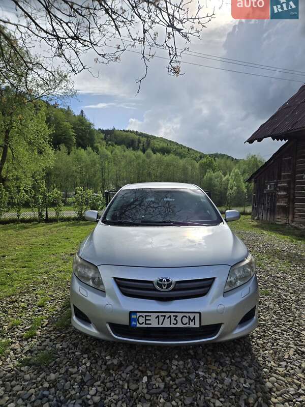 Седан Toyota Corolla 2007 в Вижнице