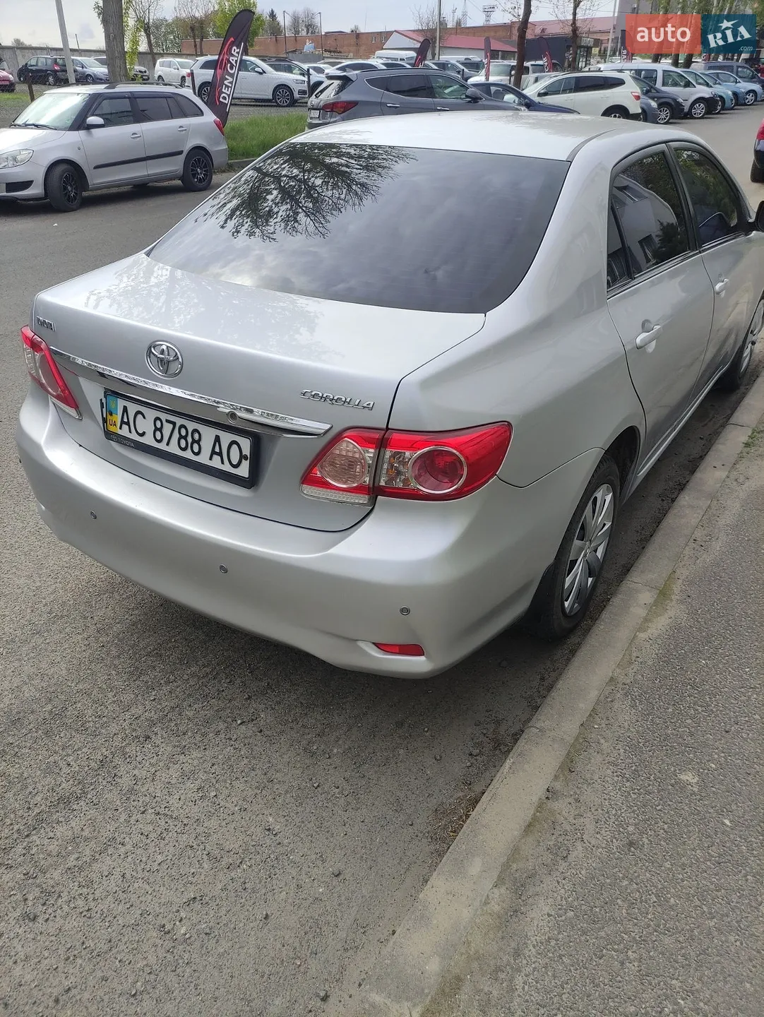 2011 Toyota Corolla - мініатюра 2