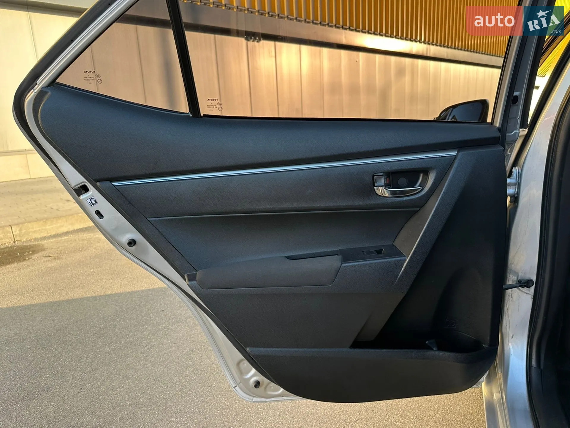 2014 Toyota Corolla - мініатюра 21