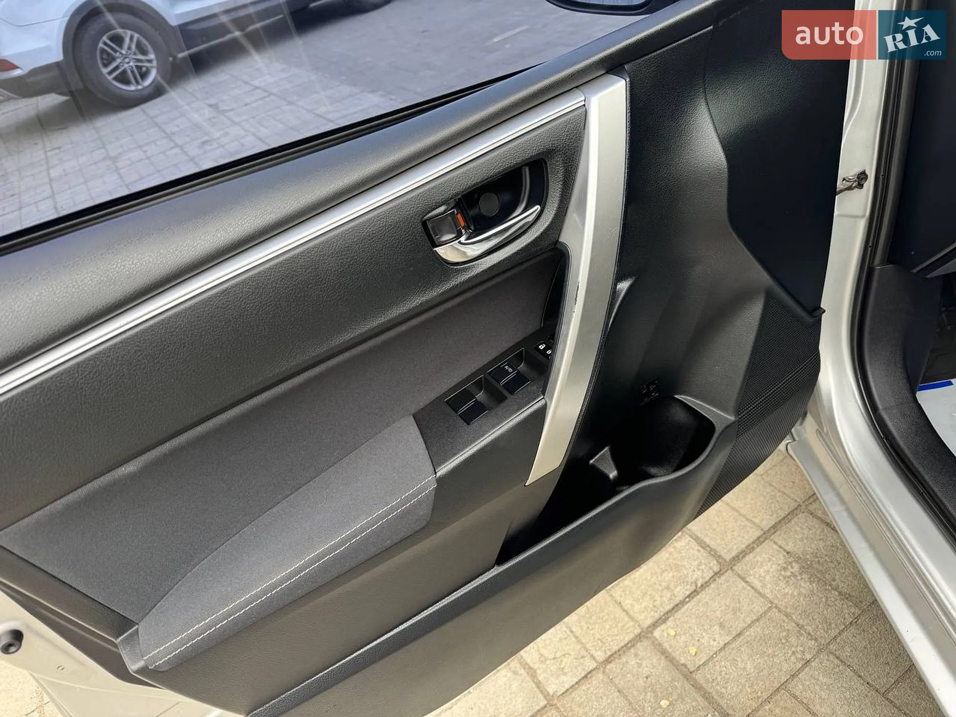 2013 Toyota Corolla - мініатюра 8