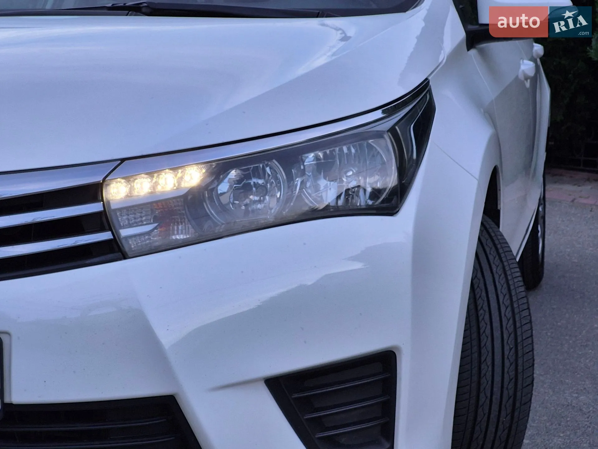 2013 Toyota Corolla - мініатюра 18