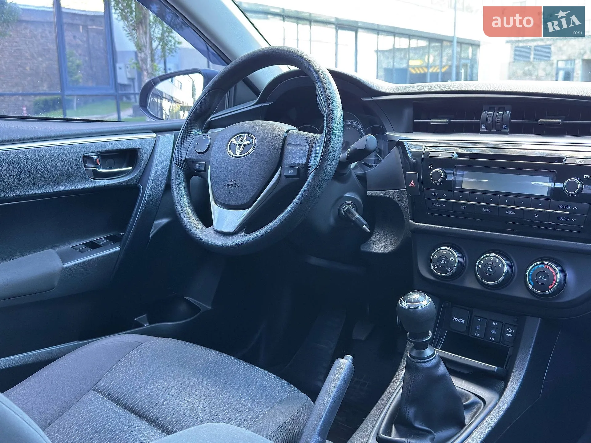 2013 Toyota Corolla - мініатюра 17