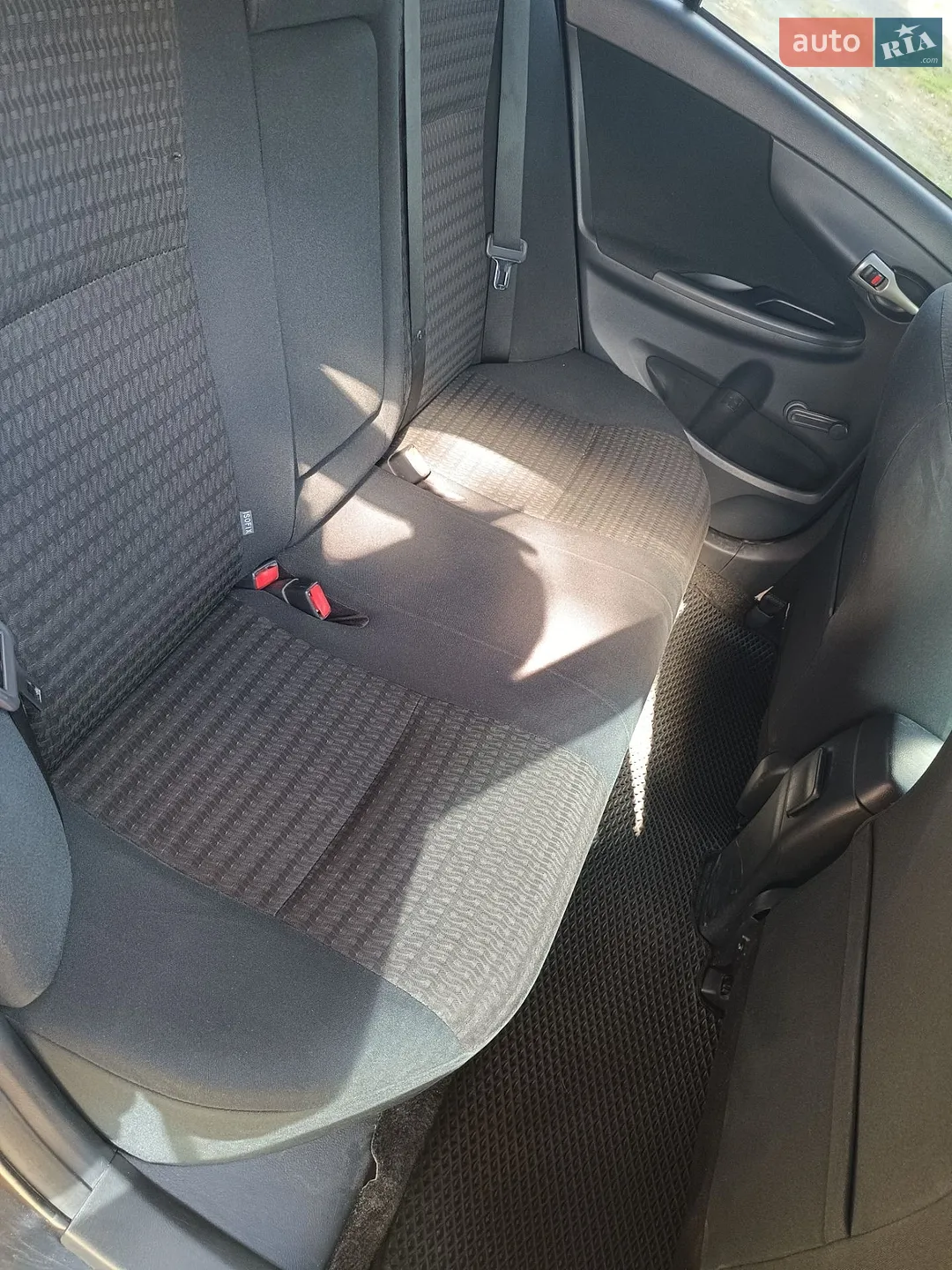 2012 Toyota Corolla - мініатюра 6