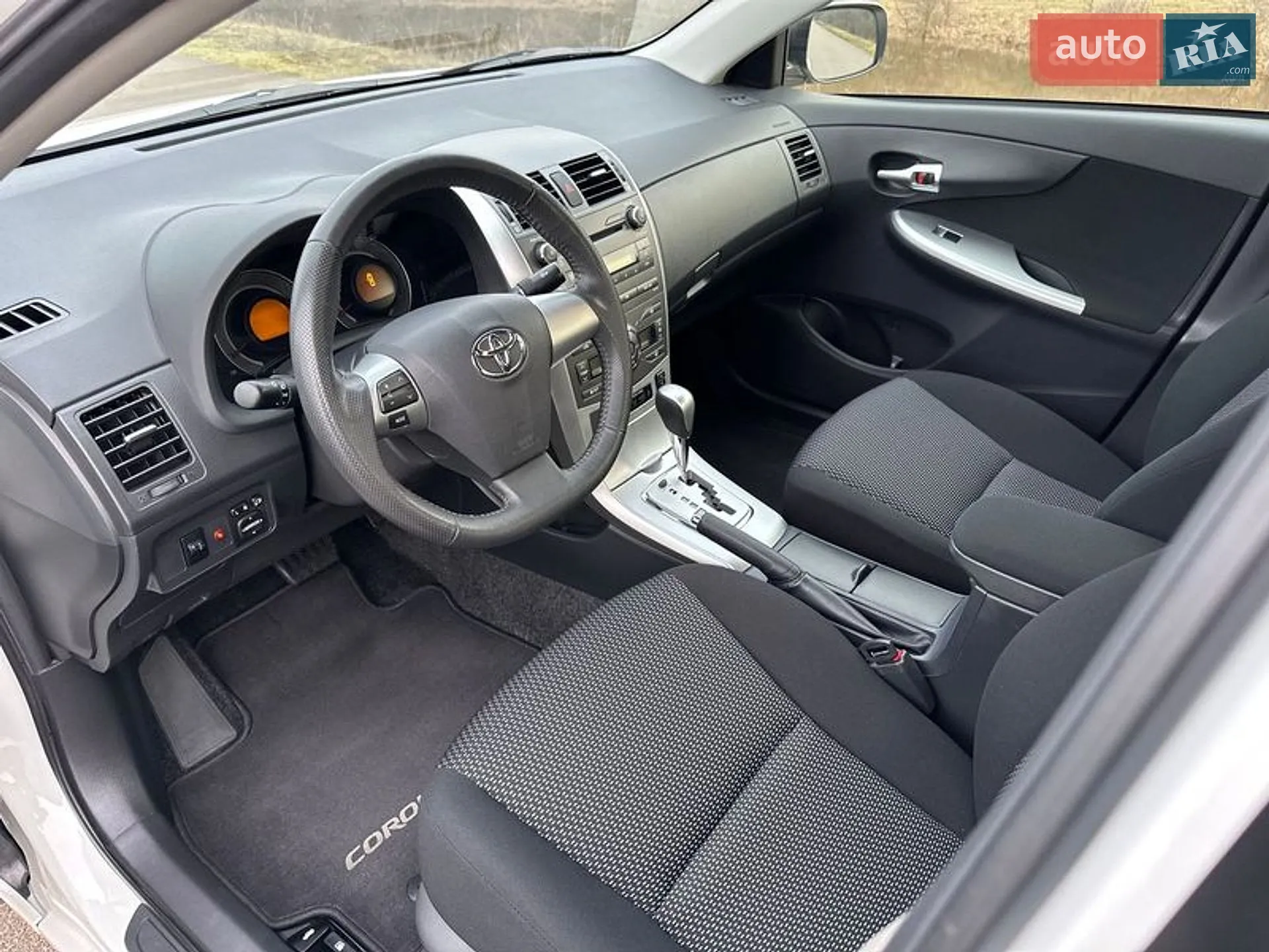 2011 Toyota Corolla - мініатюра 32