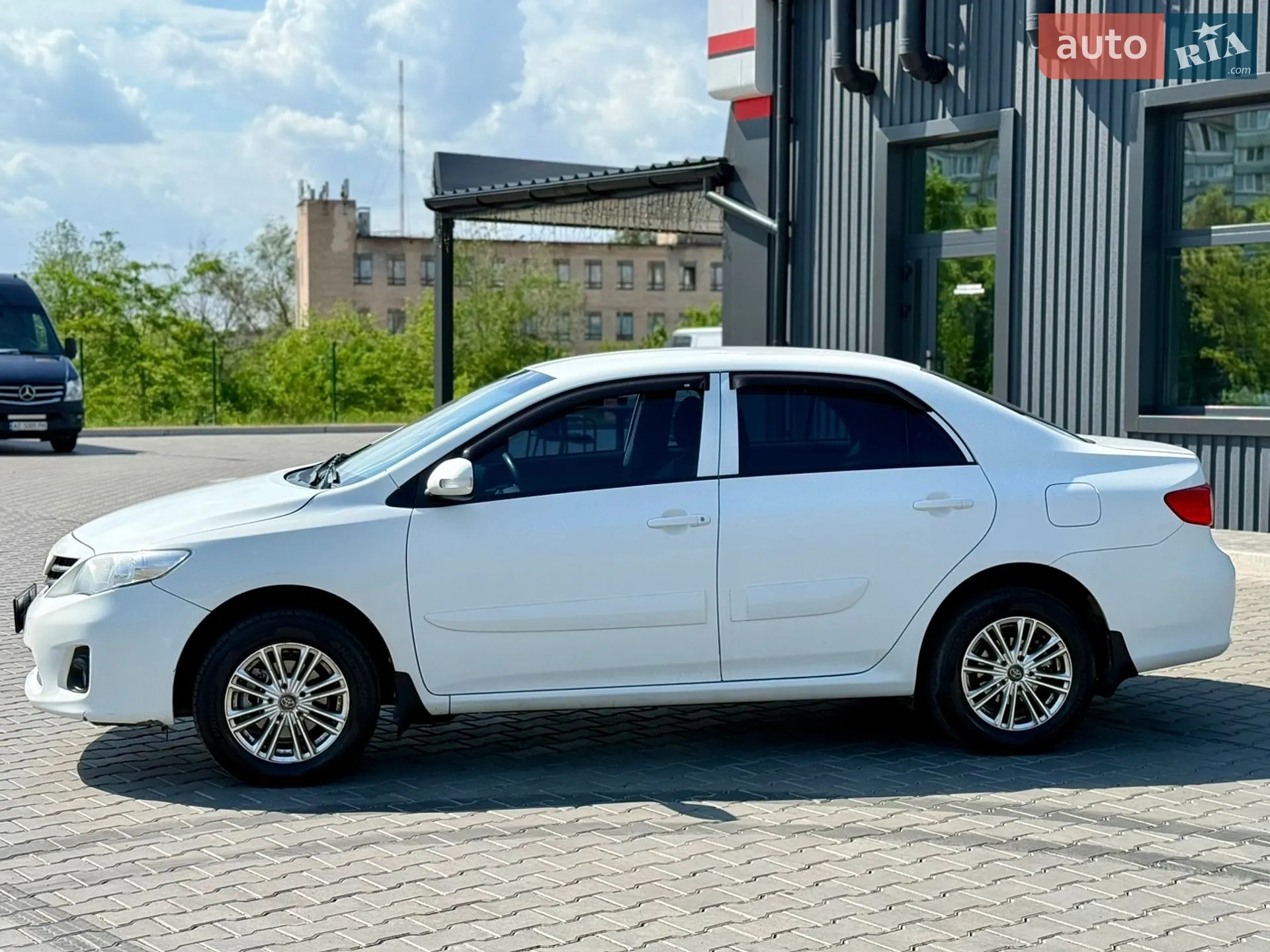 2011 Toyota Corolla - мініатюра 4