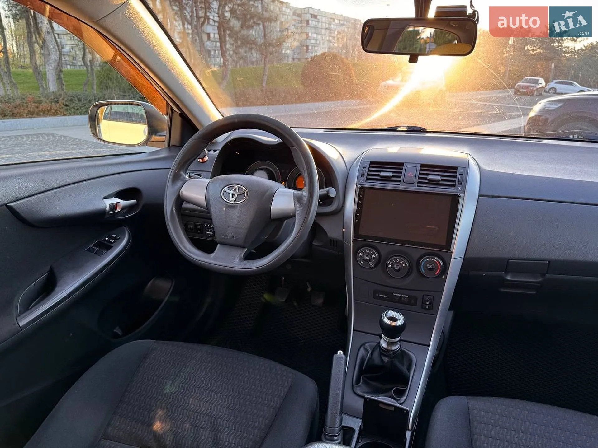 2011 Toyota Corolla - мініатюра 14
