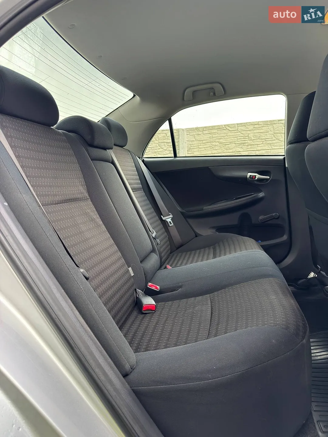 2010 Toyota Corolla - мініатюра 22