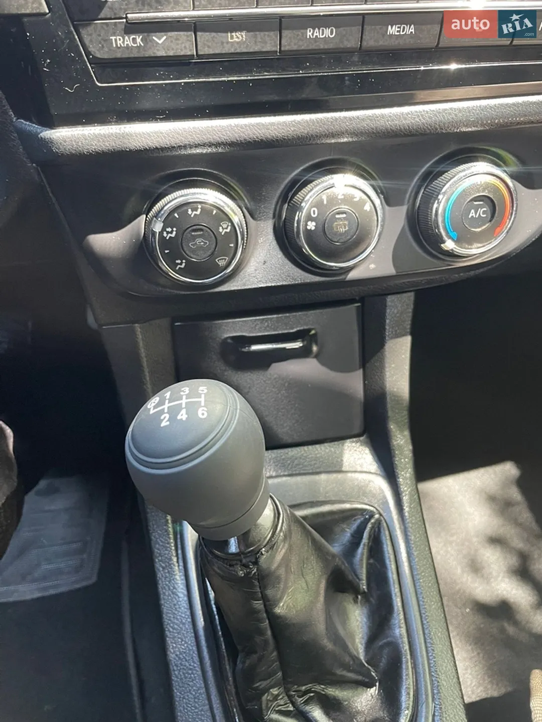 2014 Toyota Corolla - мініатюра 20
