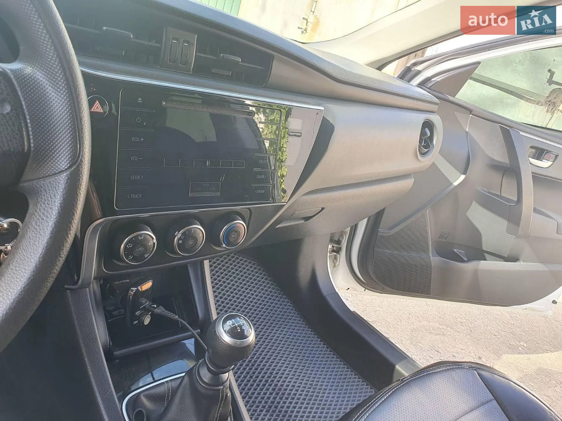 2017 Toyota Corolla - мініатюра 3