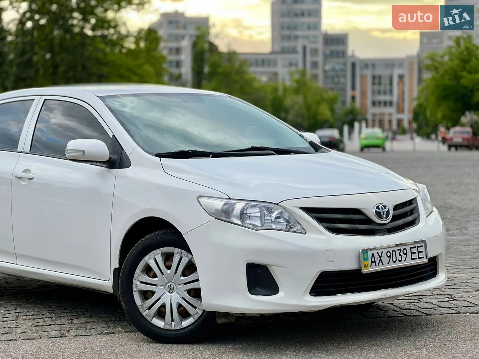 2011 Toyota Corolla - мініатюра 2