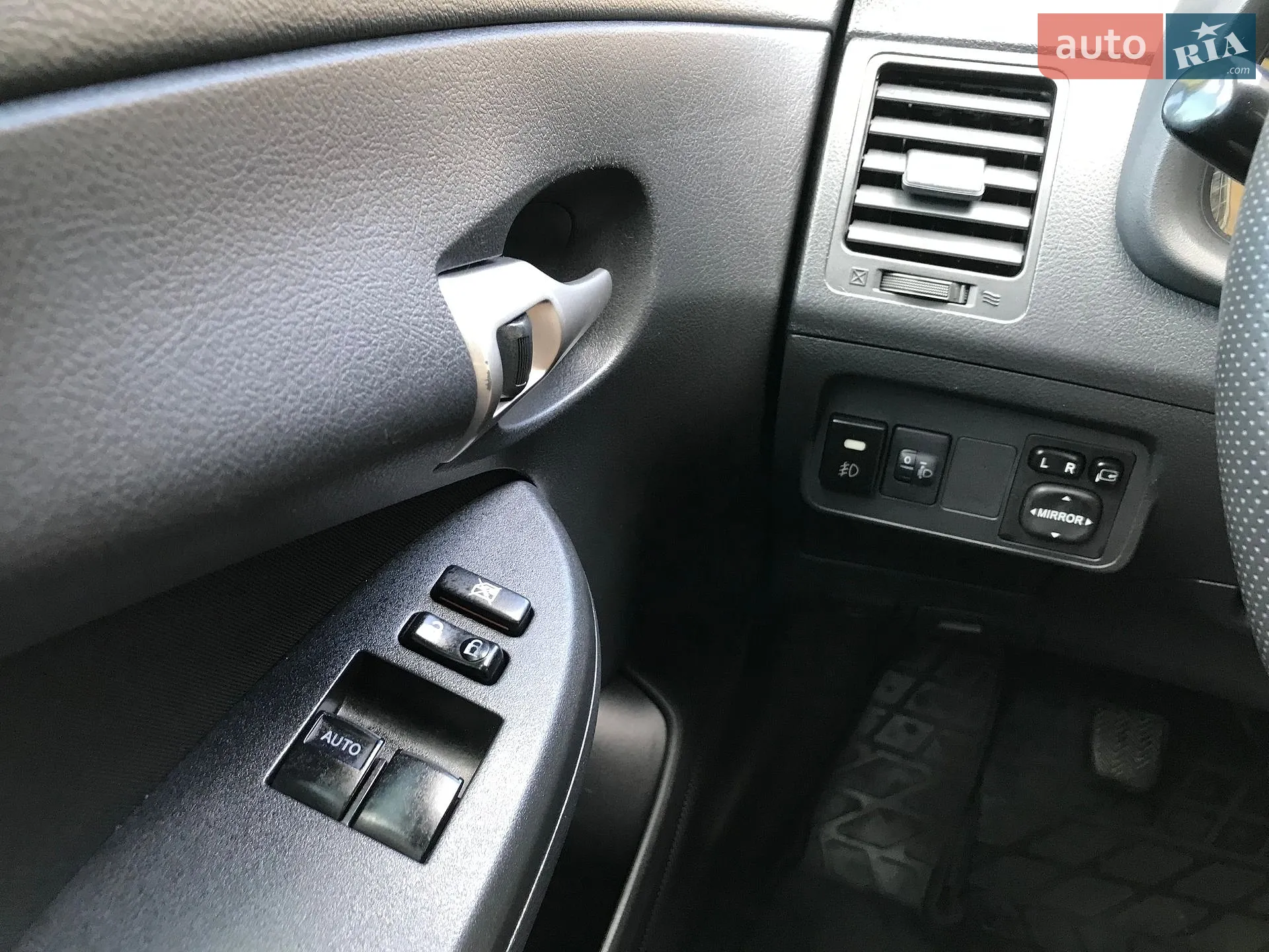 2012 Toyota Corolla - мініатюра 14