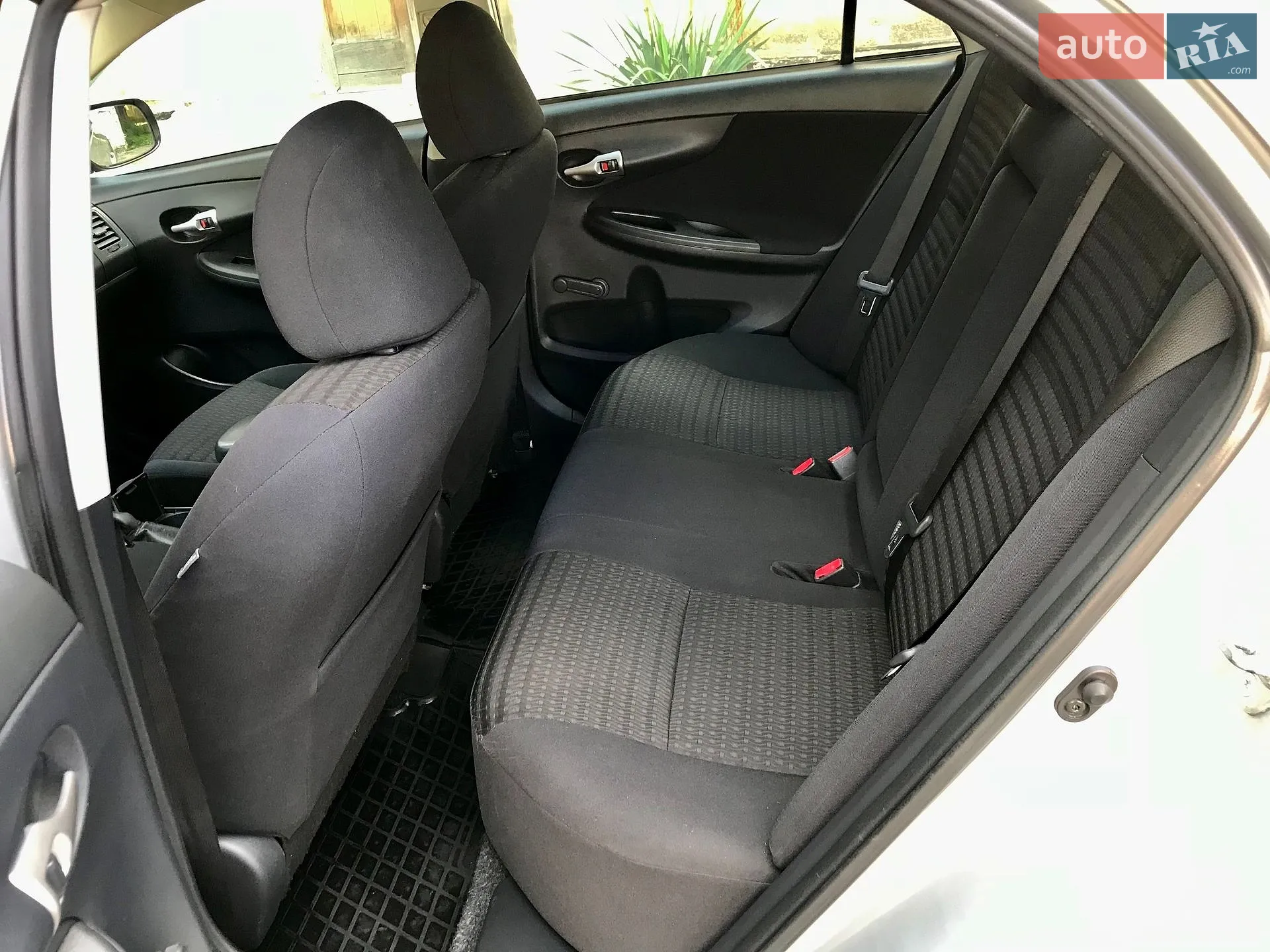 2012 Toyota Corolla - мініатюра 17