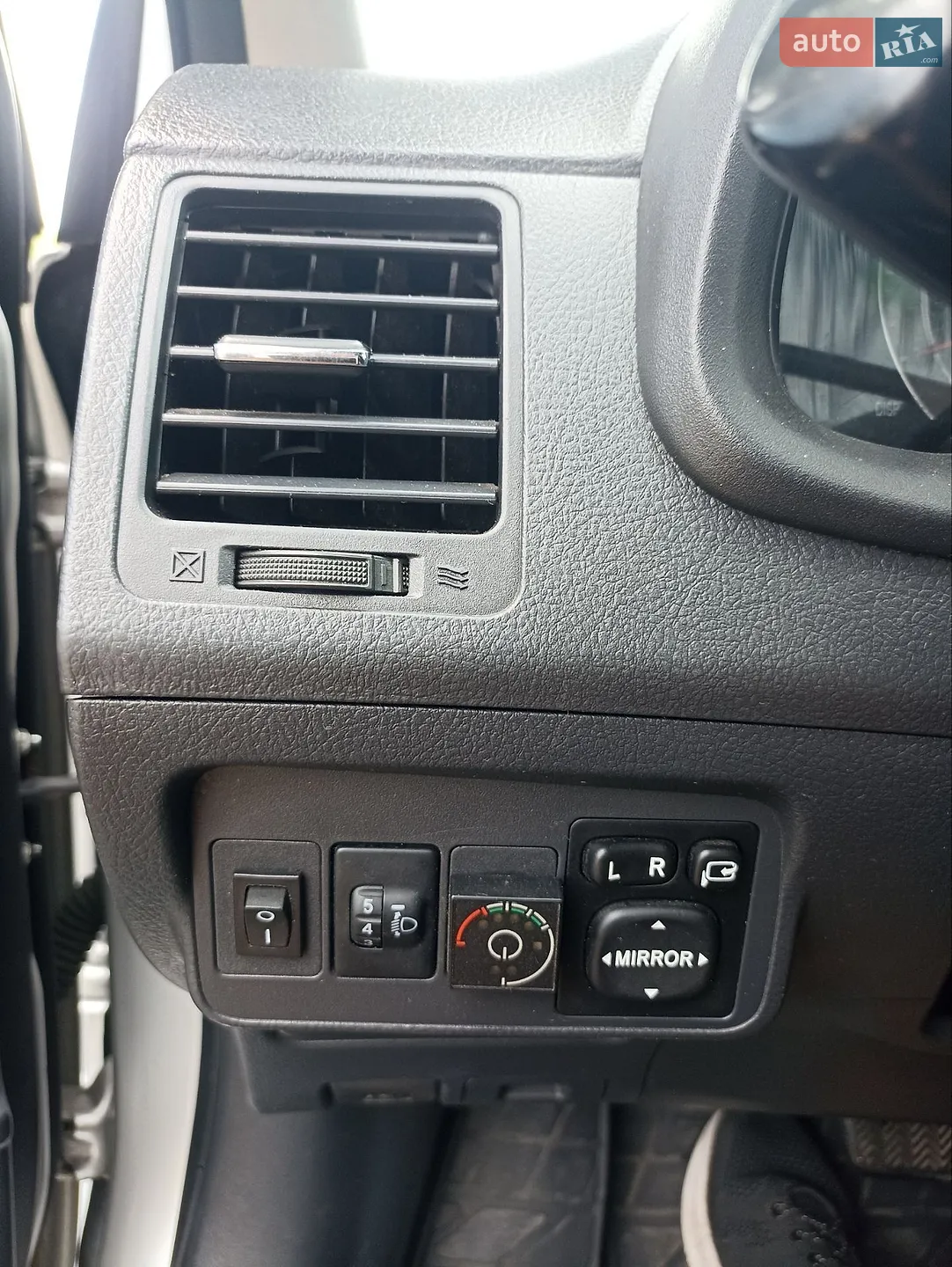 2012 Toyota Corolla - мініатюра 8