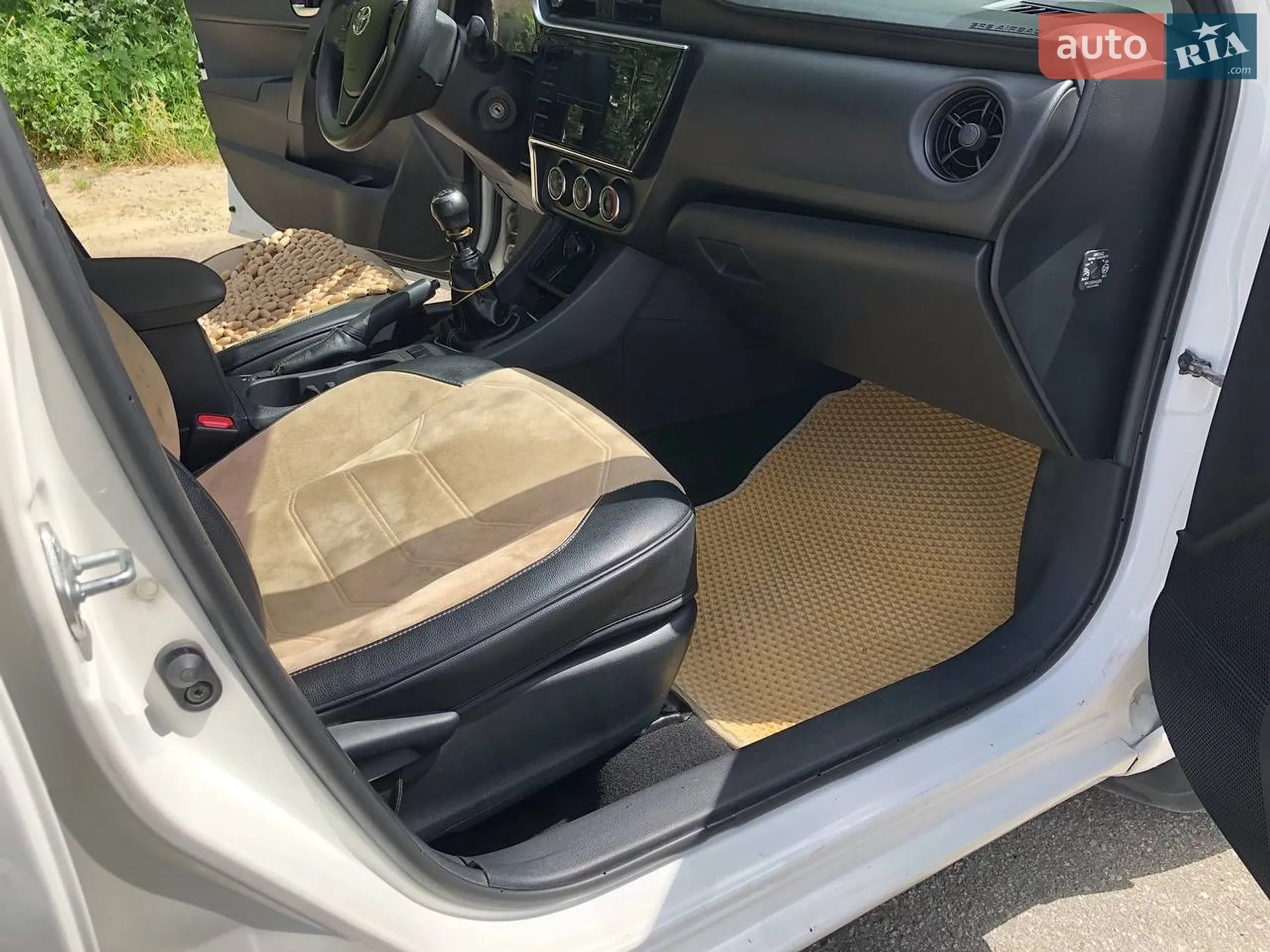2016 Toyota Corolla - мініатюра 9