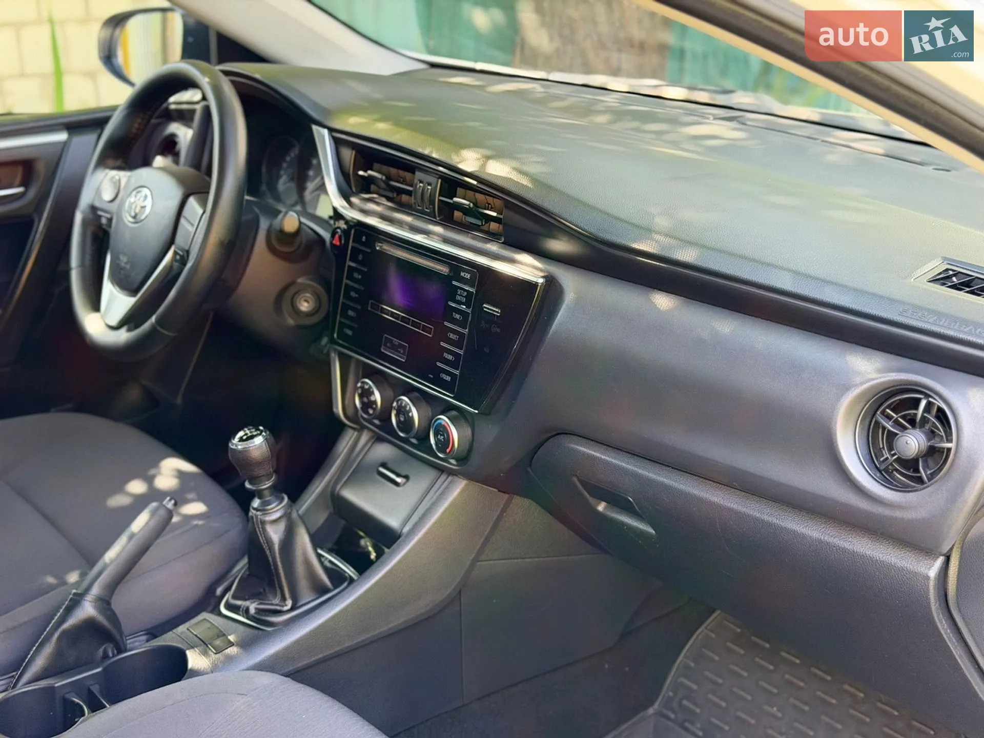 2017 Toyota Corolla - мініатюра 24