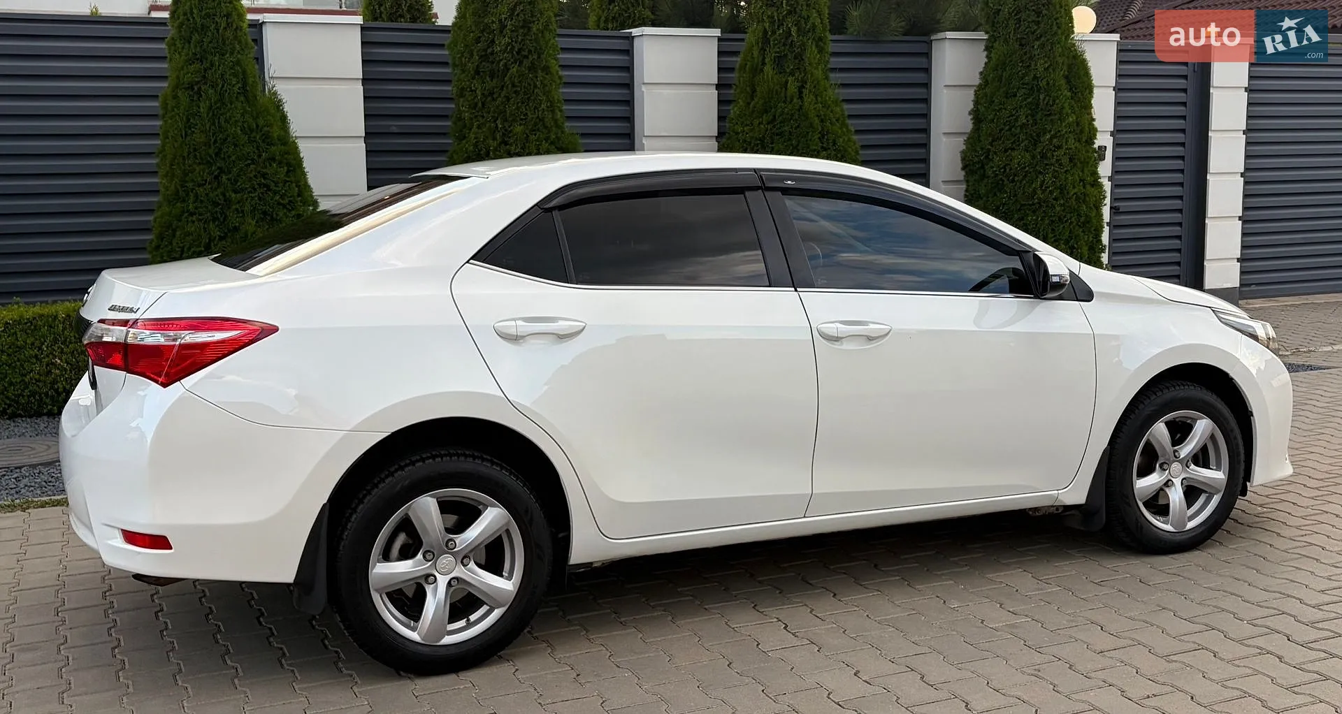 2013 Toyota Corolla - мініатюра 25