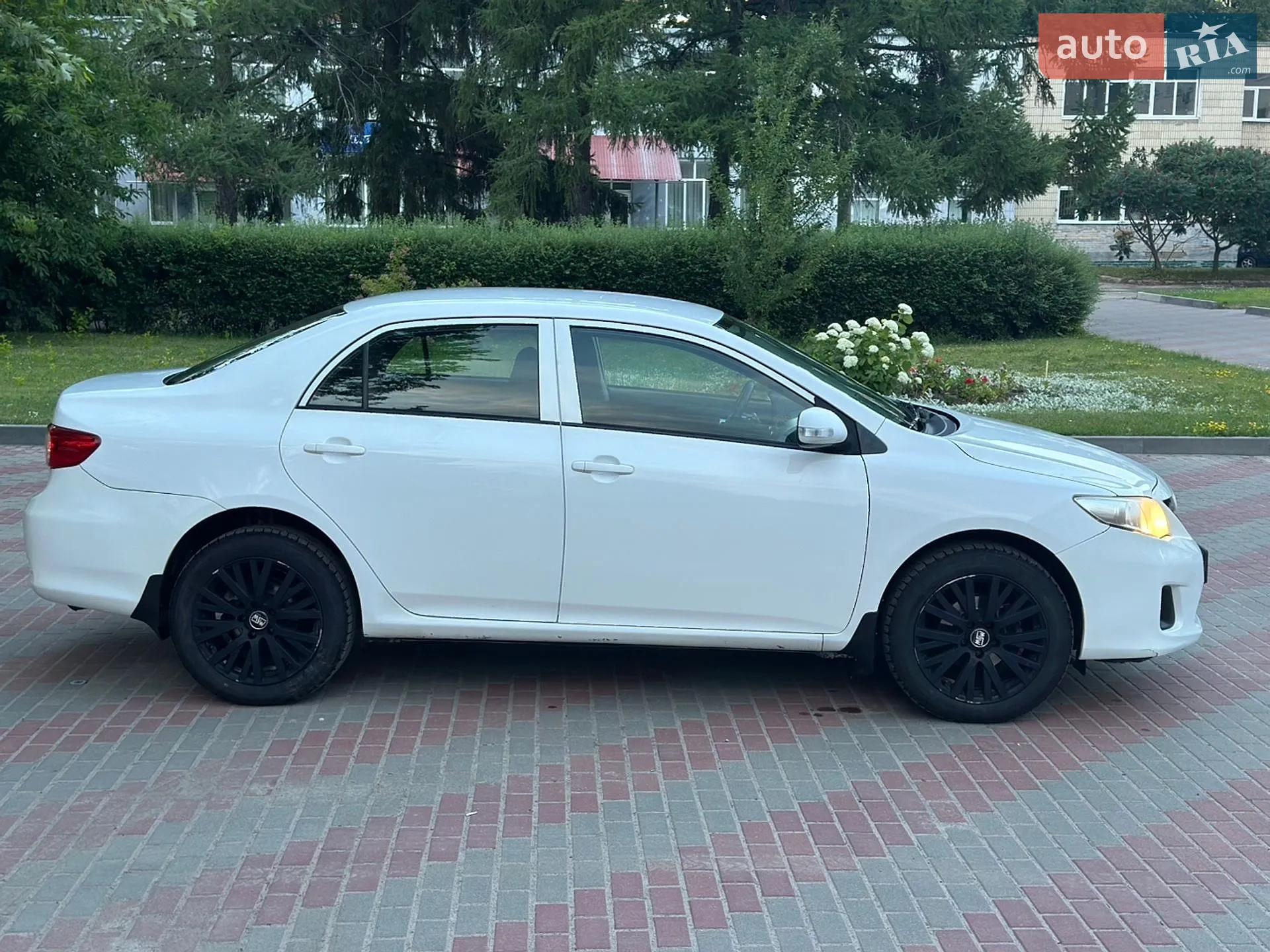 2011 Toyota Corolla - мініатюра 6