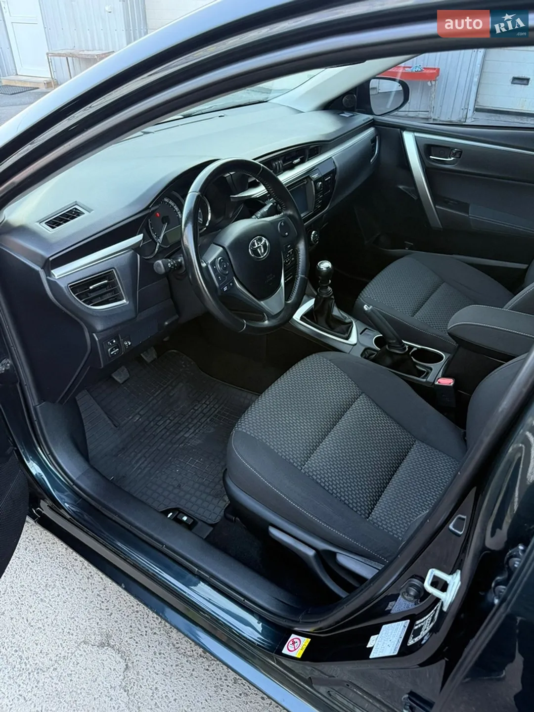 2015 Toyota Corolla - мініатюра 16