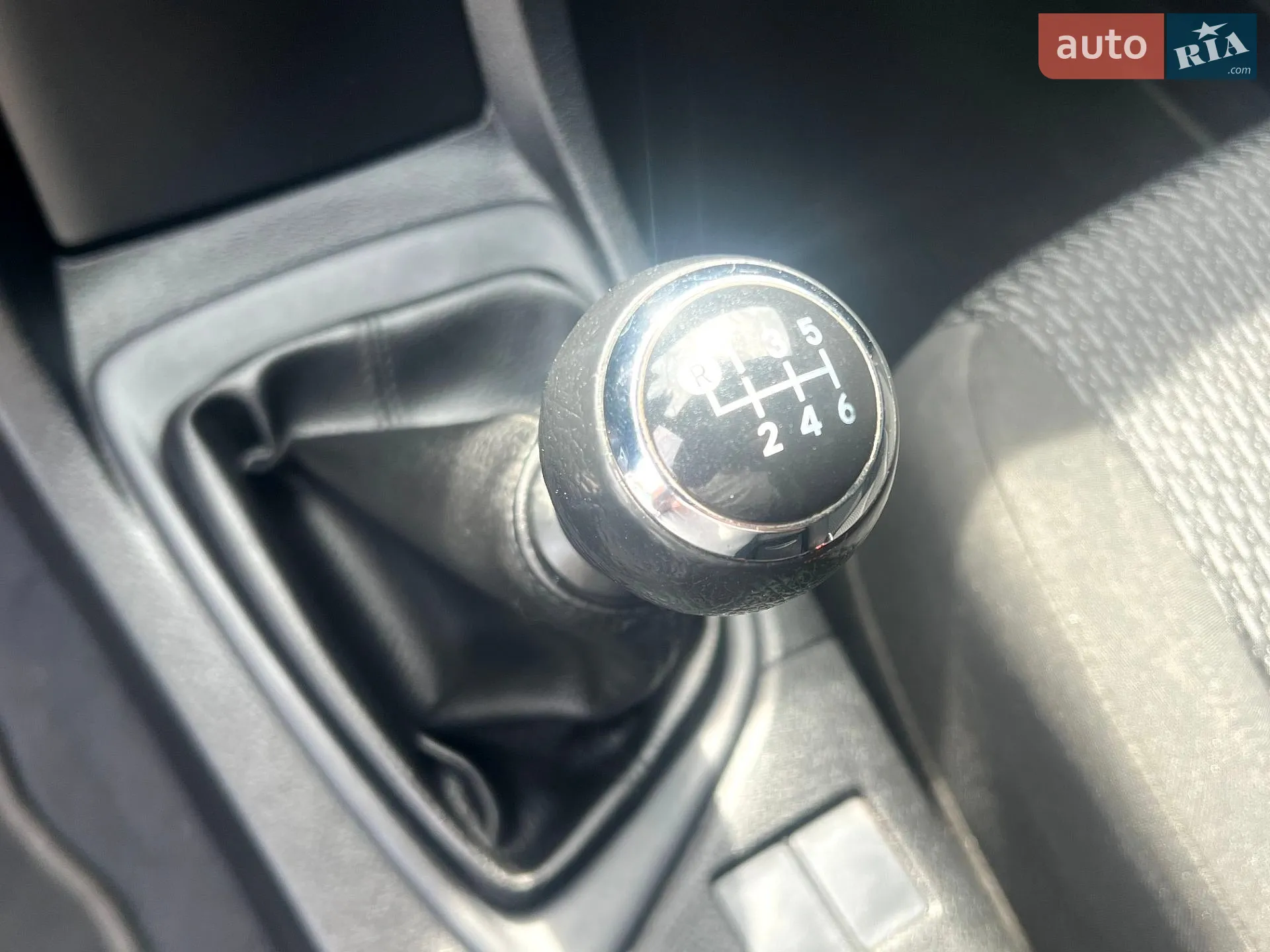 2013 Toyota Corolla - мініатюра 29
