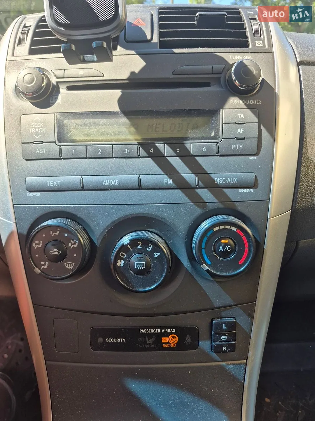 2010 Toyota Corolla - мініатюра 3